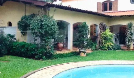 Sobrado com 5 quartos à venda em Interlagos - SP