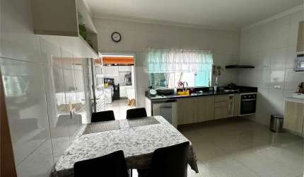Sobrado com 4 quartos à venda em Jardim Santo Antoninho - SP