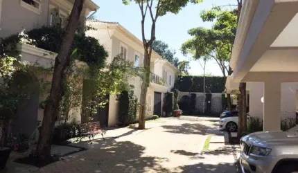 Condomínio com 4 quartos à venda em Jardim Cordeiro - SP