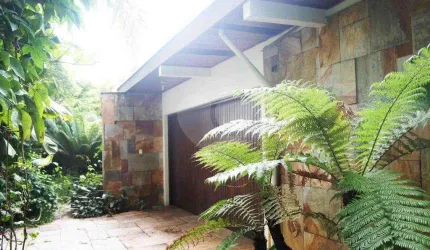Casa térrea com 4 quartos à venda em Jardim Prudência - SP
