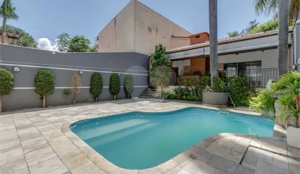 Casa com 4 quartos à venda em Santo Amaro - SP