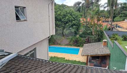 Sobrado com 4 quartos para locação em Interlagos - SP