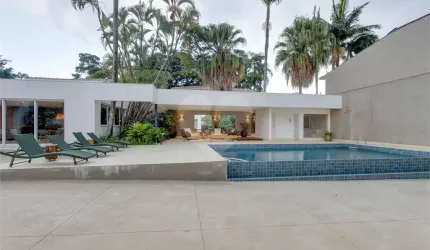 Casa térrea com 4 quartos à venda em Santo Amaro - SP