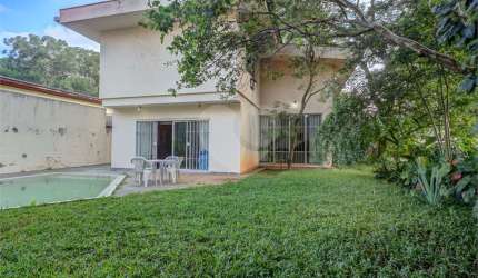 Casa com 4 quartos à venda em Jardim Marajoara - SP