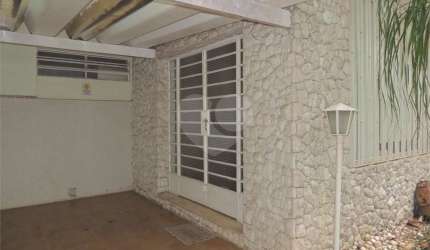 Sobrado com 3 quartos à venda em Granja Julieta - SP