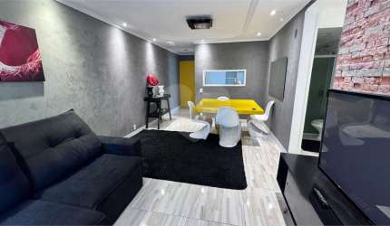 Apartamento com 3 quartos à venda em Vila Sofia - SP