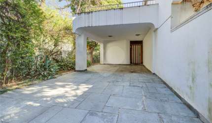 Sobrado com 4 quartos à venda em Jardim Luzitânia - SP