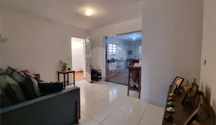 Casa térrea com 2 quartos à venda em Vila Anhangüera - SP