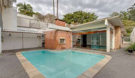 Casa térrea com 4 quartos à venda em Santo Amaro - SP