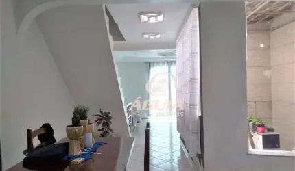 Sobrado com 3 dormitórios à venda, 296 m² por R$ 645.000,00 - Parque Gerassi - Santo André/SP