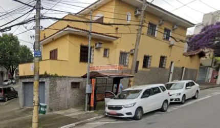 Sobrado com 7 quartos para locação em Perdizes - SP