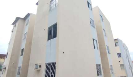 VENDO APARTAMENTO EM CASA AMARELA