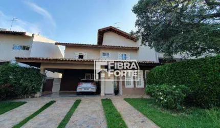 Casa em condomínio em Valinhos, SP.