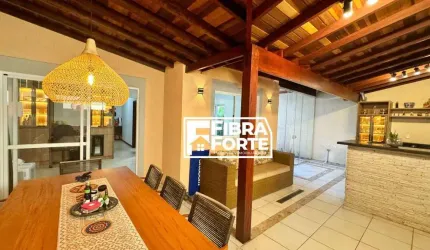 Casa para venda e locação em condomínio no bairro Santa Candida.
