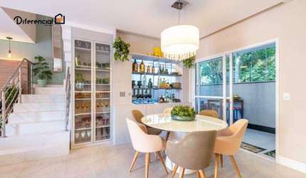 Casa com 3 dormitórios à venda por R$ 2.150.000,00 - Boa Vista - Curitiba/PR