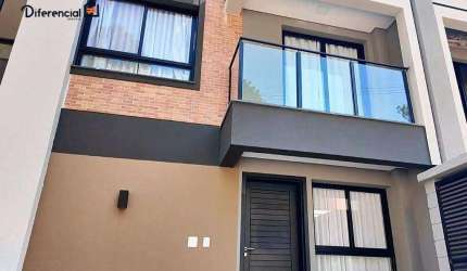 Sobrado com 3 dormitórios à venda, 134 m² por R$ 996.000 - Santa Cândida - Curitiba/PR