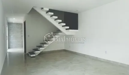Condomínio, a partir de 190 mil de Entrada / Casa com 2 quartos (02 suítes).
