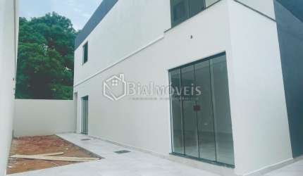 Casa em Residencial há 200m na estrada da Mato Alto, a partir de 380 Mil.