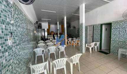 Vende-se Prédio com 2 Apartamentos e Espaço Comercial na Vila Badejo – Oportunidade Única!