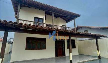 Venda e Locação - Linda Casa Colonial no Bairro Visconde, Macaé