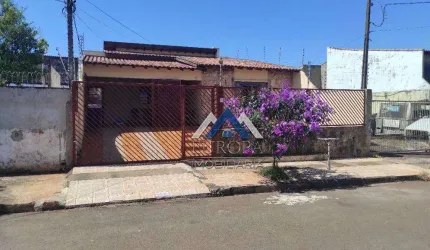 Casa com 3 dormitórios à venda, 200 m² por R$ 450.000,00 - Jardim Pacaembu - Londrina/PR