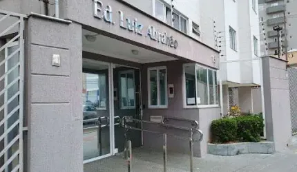 Apartamento com 3 dormitórios à venda, 87 m² por R$ 330.000,00 - Centro - Londrina/PR