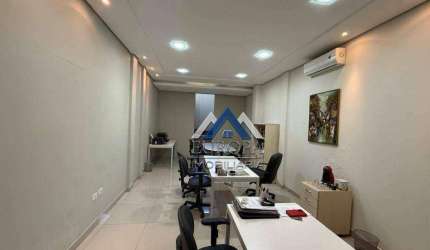 Sobrado com 3 dormitórios à venda, 370 m² por R$ 1.300.000,00 - Vila Brasil - Londrina/PR