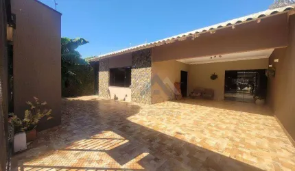 Casa com 3 dormitórios à venda, 300 m² por R$ 850.000,00 - Coliseu - Londrina/PR