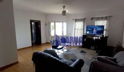 Casa com 3 dormitórios à venda, 294 m² por R$ 950.000,00 - Jardim Cuiabá - Cuiabá/MT