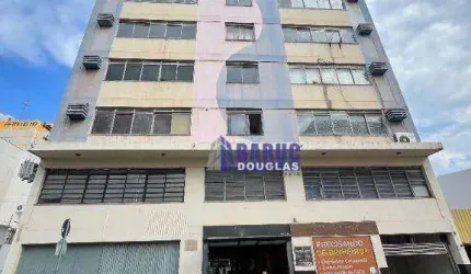 Prédio Comercial Exclusivo no Centro de Cuiabá: 61 Salas, Elevadores, e 18 Vagas. Ao lado de Bradesco e Caixa. Invista no Coração da Cidade.