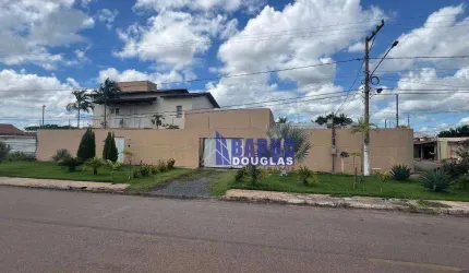 Casa com 3 dormitórios à venda, 371 m² por R$ 780.000,00 - Vila Ipase - Várzea Grande/MT