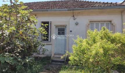 Casa com 6 quartos à venda na Avenida São Borja, 416, Nonoai, Porto Alegre, 538 m2 por R$ 820.000