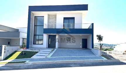 Maravilhoso sobrado, impecavel e pronto para morar,  meio do condominio