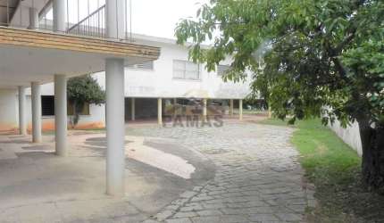 Magnifico casarao + para alugar ou vender no centro de Vinhedo/SP