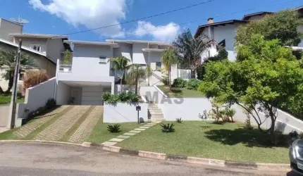 Casa terrea a venda no condominio Bosques de Grevilea, com 266m2, 03 dorm, 01 suite,