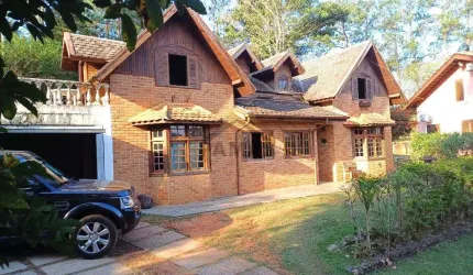 Casa pre fabricada, em terreno de 1.000 m2, a venda no Parque Estancia Atibaia que e um dos melhores Condominios da Cidade de Atibaia/SP