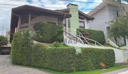 Casa a venda no Condominio Recanto dos Paturis em Vinhedo.