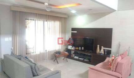 Casa com 3 dormitórios à venda, 240 m² por R$ 1.000.000,00 - Balneário São Pedro - São Pedro da Aldeia/RJ