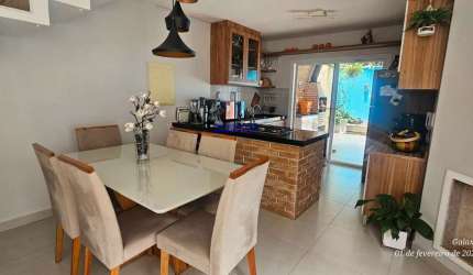 Granja Viana linda casa com 3 Quartos e 3 banheiros à Venda, 105 mR$  720.000,00 à venda