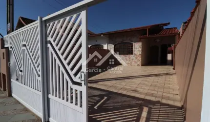 Casa a venda em Peruíbe