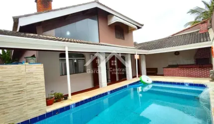 Sobrado próximo a praia em Peruíbe