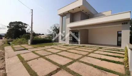 Casa em condomínio em Peruíbe