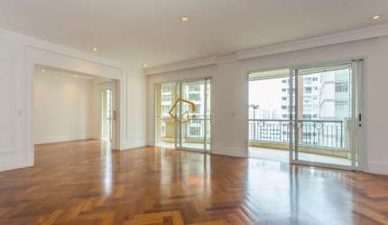 Apartamento à venda no Jardins