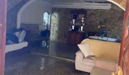 Sobrado na Vila Nhocuné