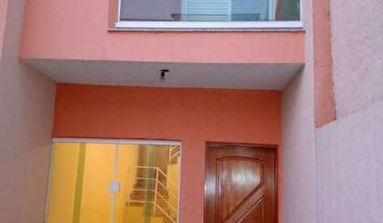 Sobrado com dois dormitórios na Vila Progresso