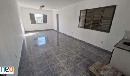 Casa independente para locação