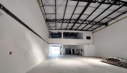 Barracão / Galpão / Depósito para alugar na Avenida Guido Aliberti, 3711, Jardim São Caetano, São Caetano do Sul, 663 m2 por R$ 34.000