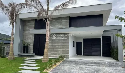 Casa em condomínio fechado com 3 quartos à venda na Rua Lagoinha, 65, Pedra Branca, Palhoça, 174 m2 por R$ 2.400.000