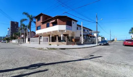 Casa com 13 quartos à venda na Francisco Moreira Alves, 397, Centro, Imbituba, 600 m2 por R$ 2.500.000