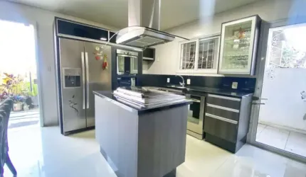 Casa com 7 quartos à venda na Vila Paraíso, 531, Vila Nova, Imbituba, 500 m2 por R$ 1.980.000